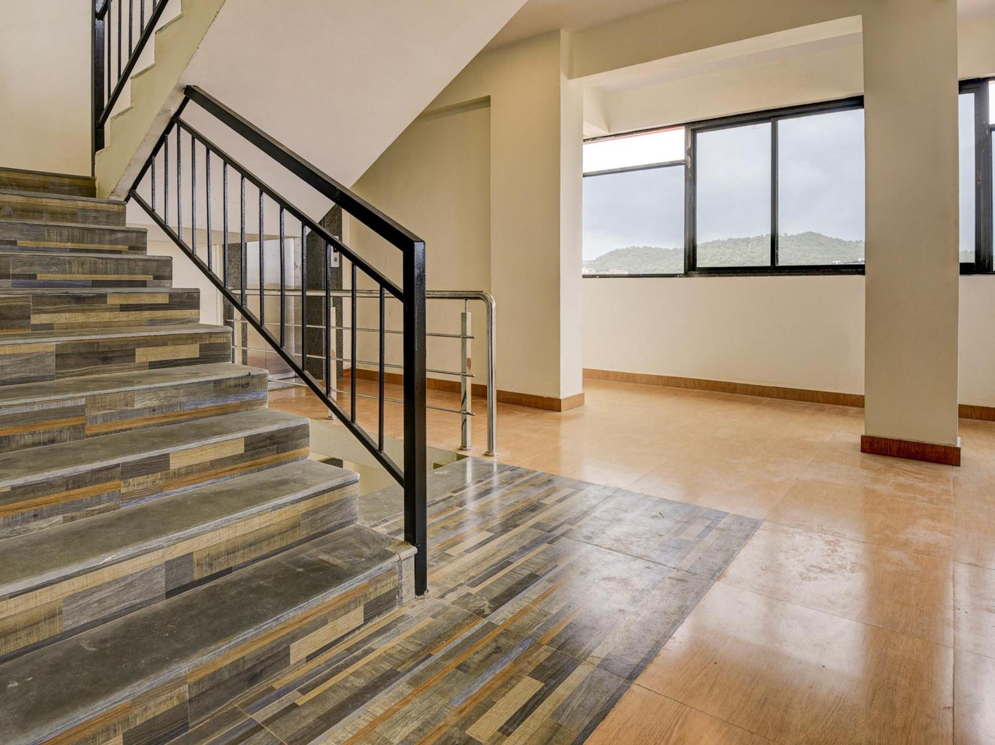 Townhouse Madgaon Hotel Raia ภายนอก รูปภาพ